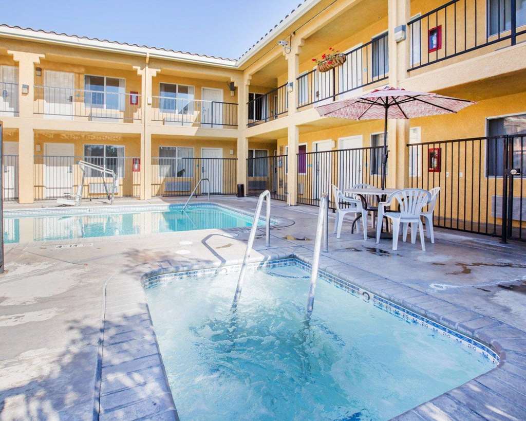 Econo Lodge Inn & Suites Lodi Wine Country Area - photo 13
