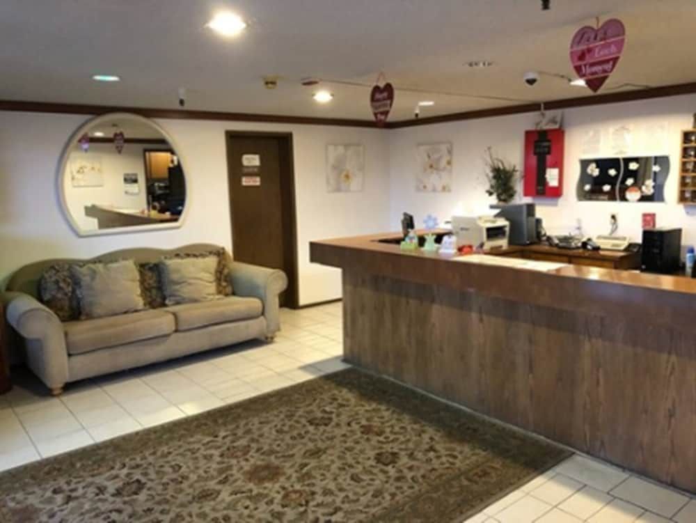 Kings Motor Inn - photo 13