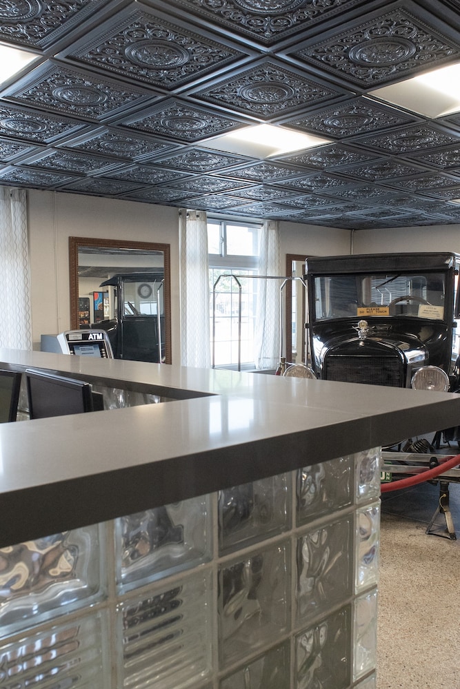 Americas Best Value Inn Detroit Dearborn - photo 26