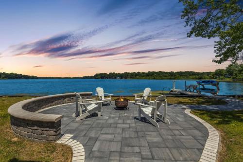 Landmark Lakehouse luxury living in PLX