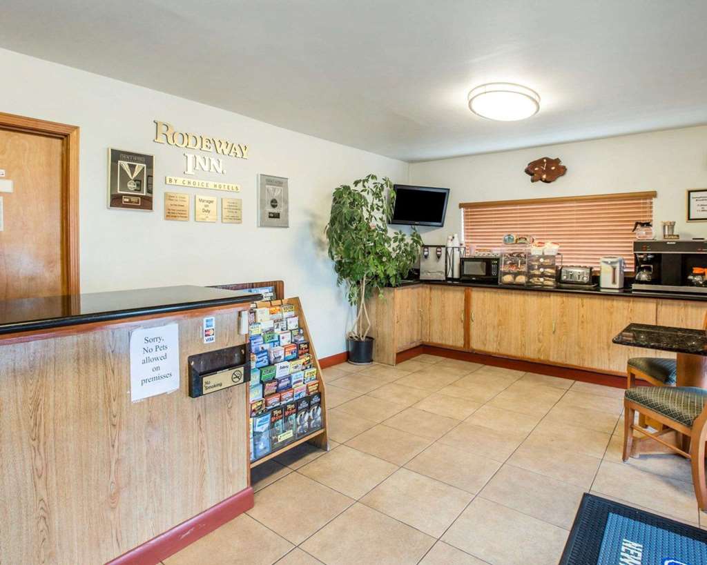 Rodeway Inn Newport - photo 5