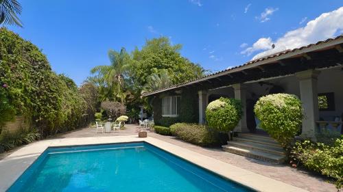Casa La Bonita — 4-Star Luxury Hotel in Cuernavaca, Mexico
