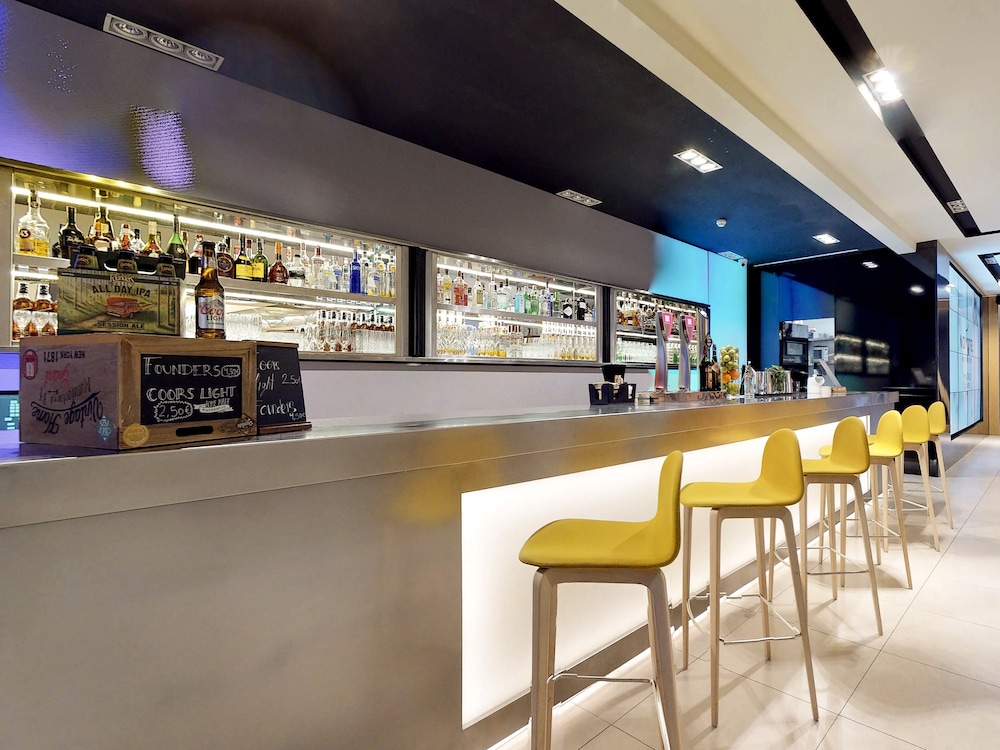 מזון ומשקאות