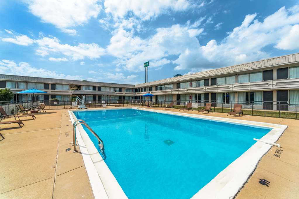 Quality Inn & Suites Vandalia near I 70 and Hwy 51 - photo 37