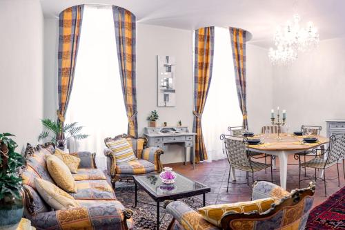 Appartamento Salimbeni — 4-Star Luxury Hotel in Siena, Italy