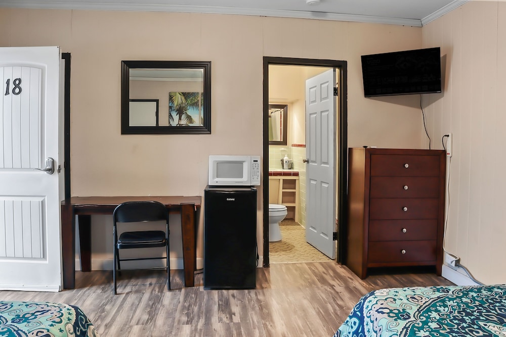 Mathis Motel - photo 4