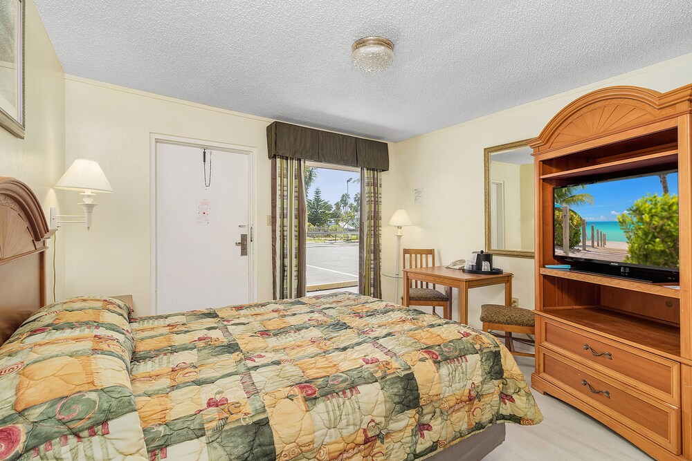 Tahitian Inn Motel - photo 9