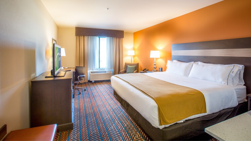 Holiday Inn Express Wichita South by IHG - photo 15