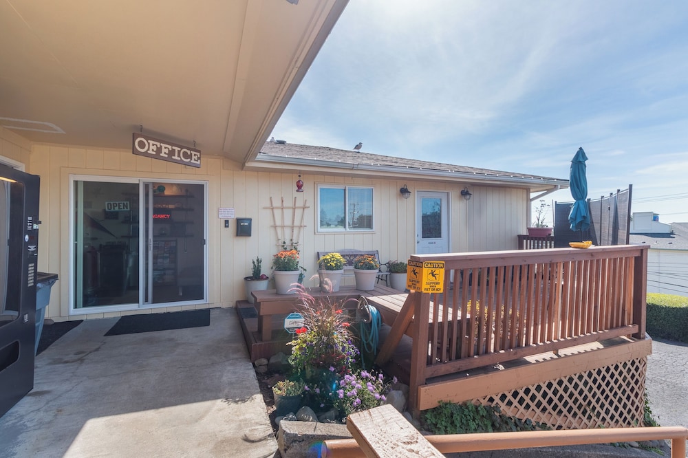 Sea Echo Motel - photo 19
