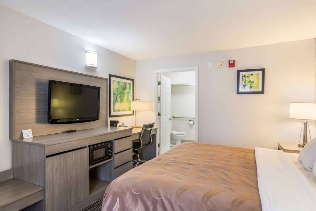 Quality Inn Gallatin Nashville Metro - photo 12