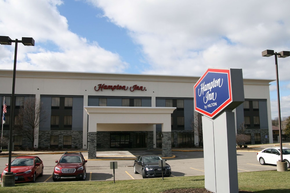 Hampton Inn Youngstown North - photo 44