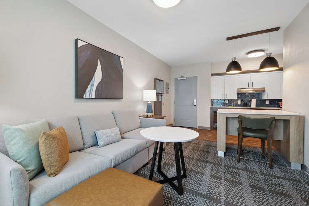Staybridge Suites Sacramento Woodland - photo 52