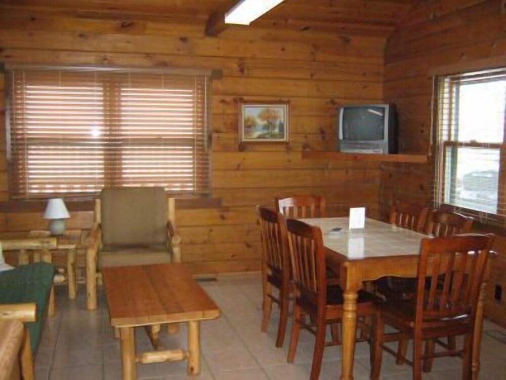 Holiday Hills Resort - photo 9