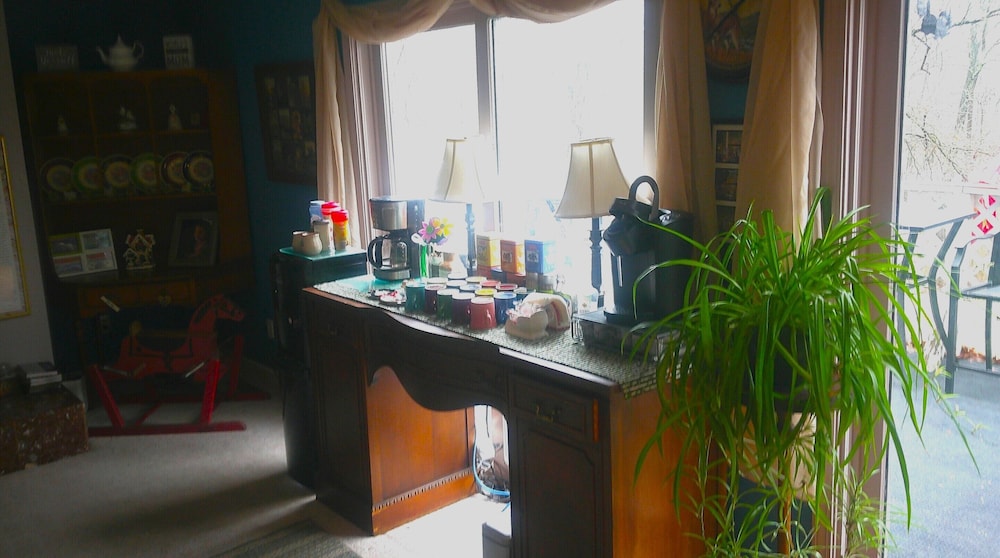 Lil Black Bear Inn - photo 130