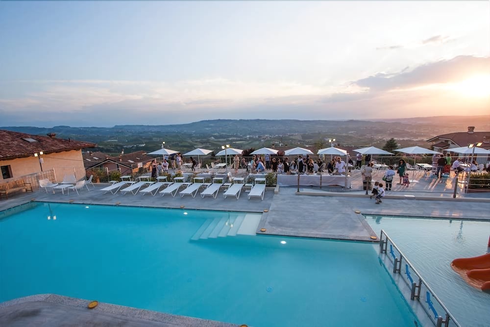 Albergo Ristorante Ai Tardì — hotel in Diano D'alba