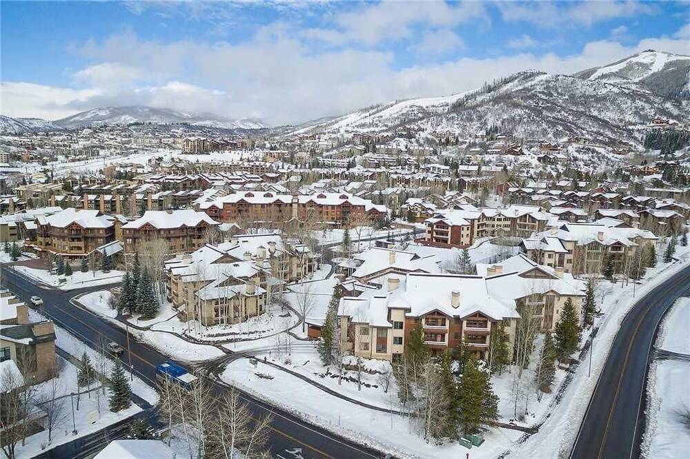 Bear Lodge Trappeur's Crossing Resort - photo 42