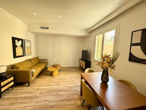 Plaka Two Bedroom Flat with Acropolis View Terrace — 4-Star Luxury Hotel in Athens, Greece