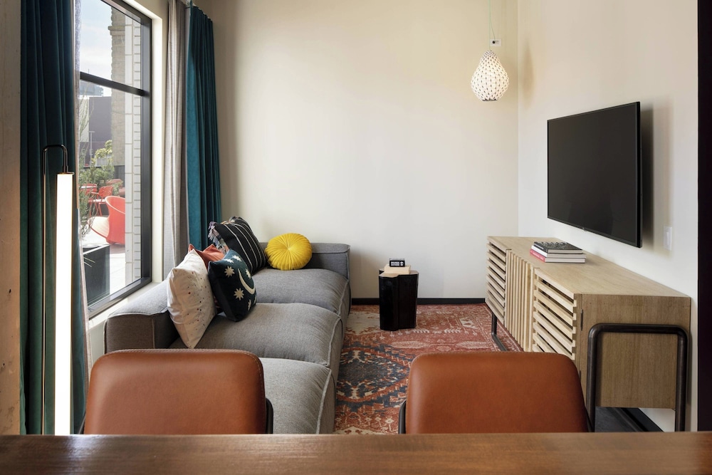 Moxy Oakland Uptown - photo 11