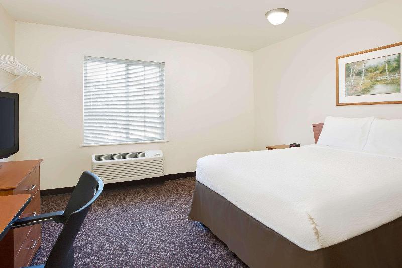 Woodspring Suites Fort Worth Forest Hill - photo 14