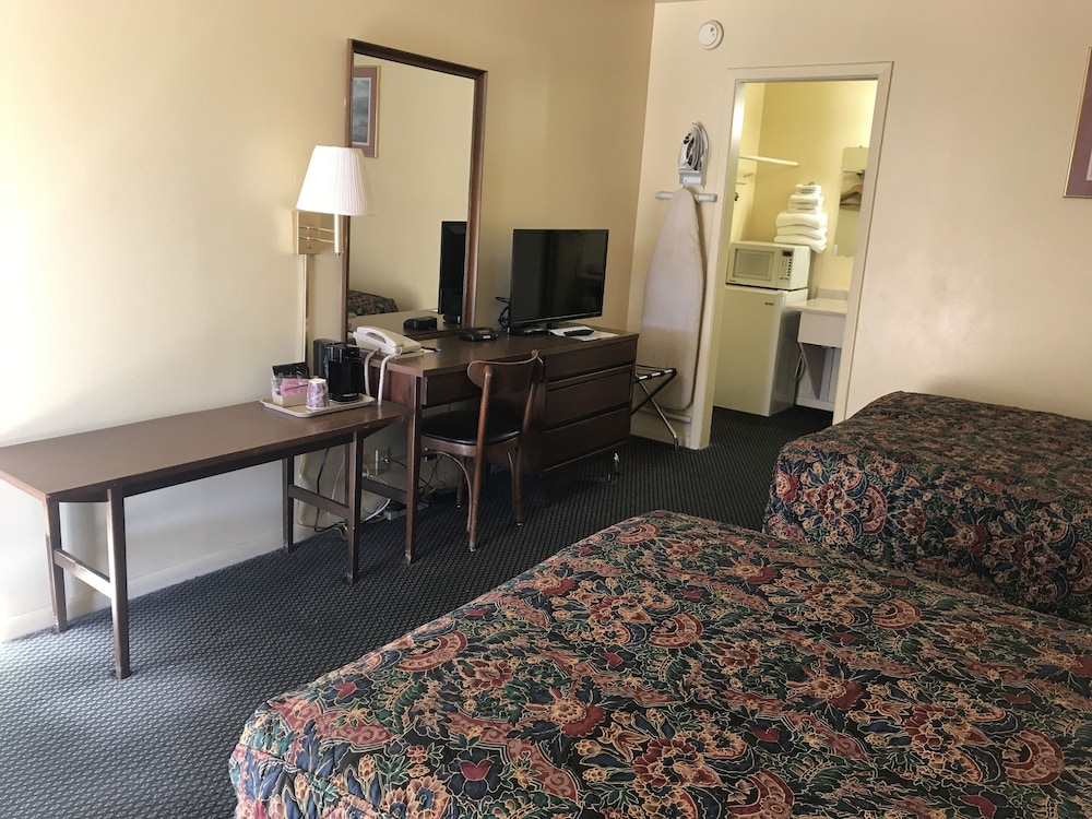 Guest House Motel - photo 10