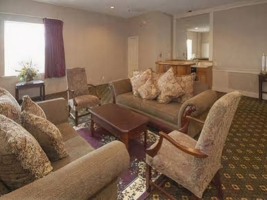 Regency Hotel & Conference Center - photo 11