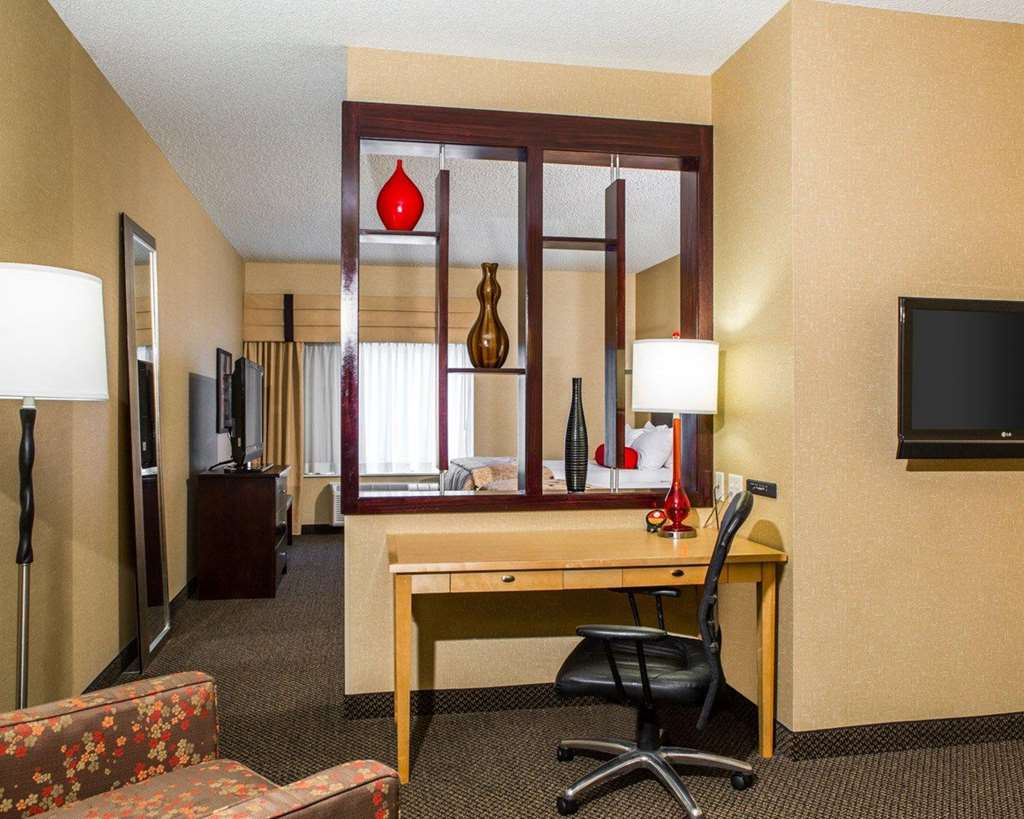 Cambria Hotel Traverse City - photo 16