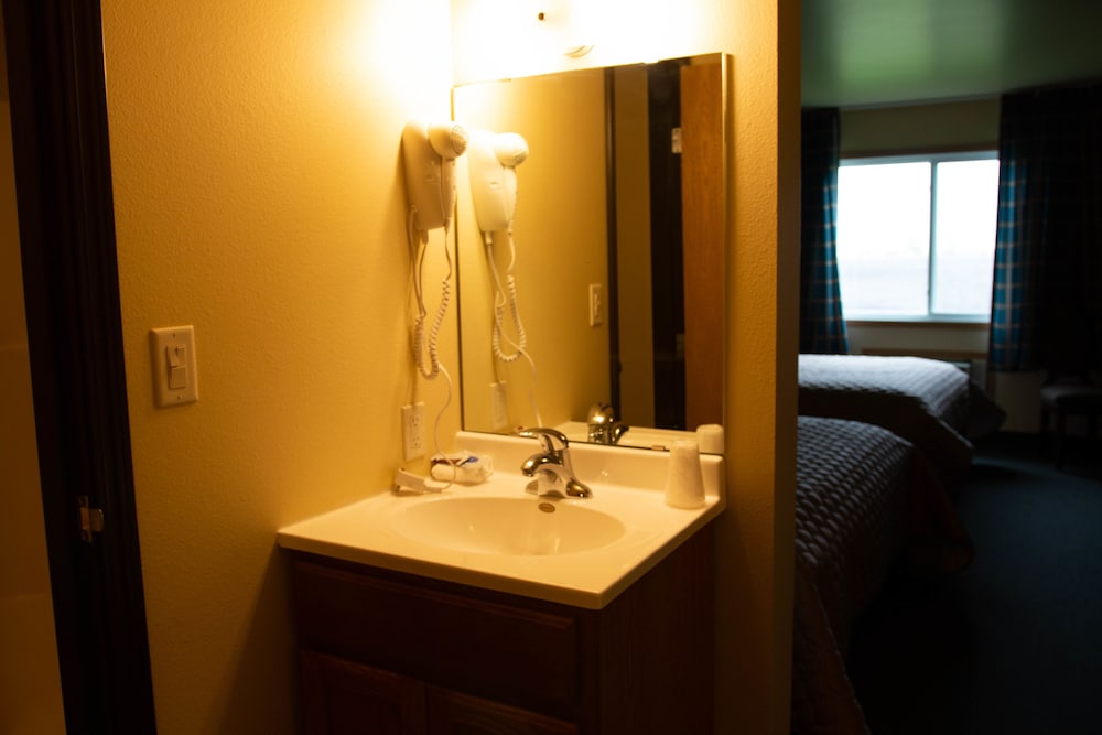 East Grand Inn - photo 28