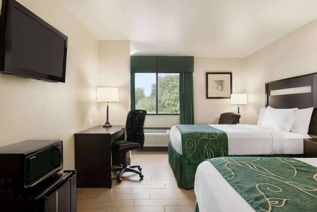 Baymont by Wyndham Glenwood - photo 6