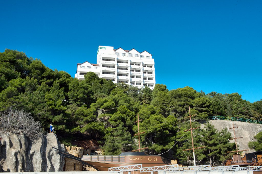 Sosnovaya Roscha Health Resort in Yalta, Ukraine