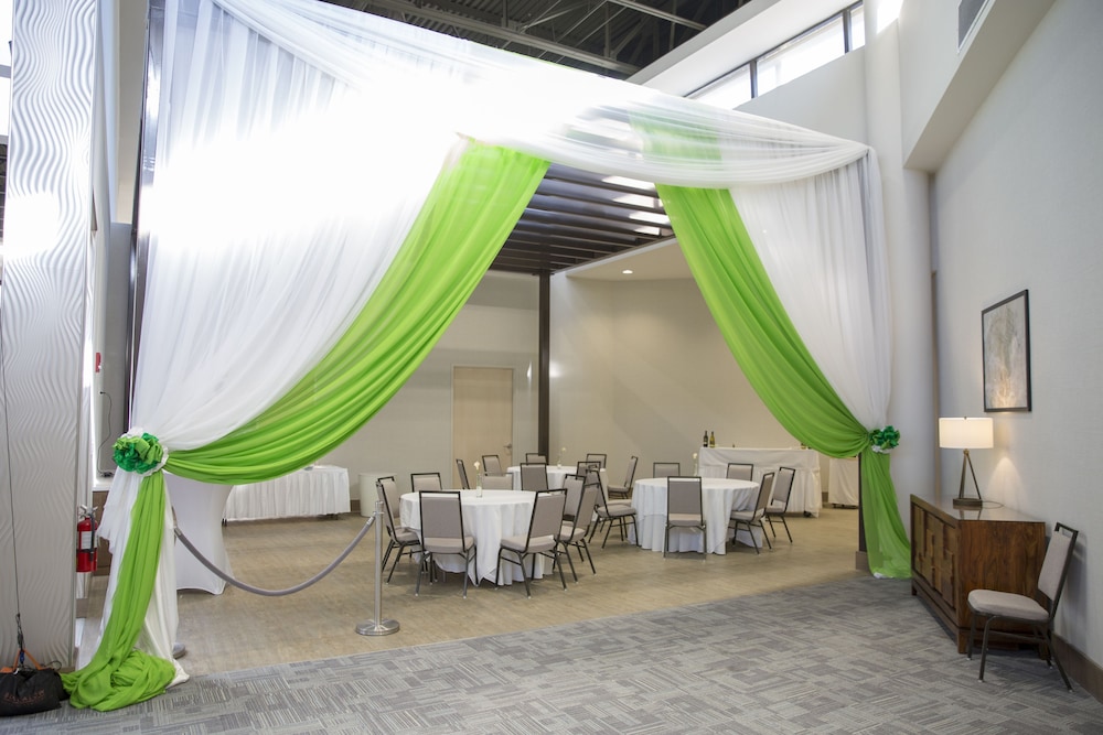 Holiday Inn Orlando International Airport by IHG - photo 82
