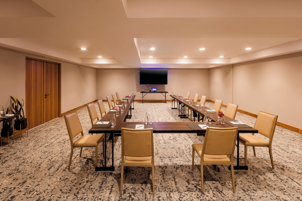 Meeting facility