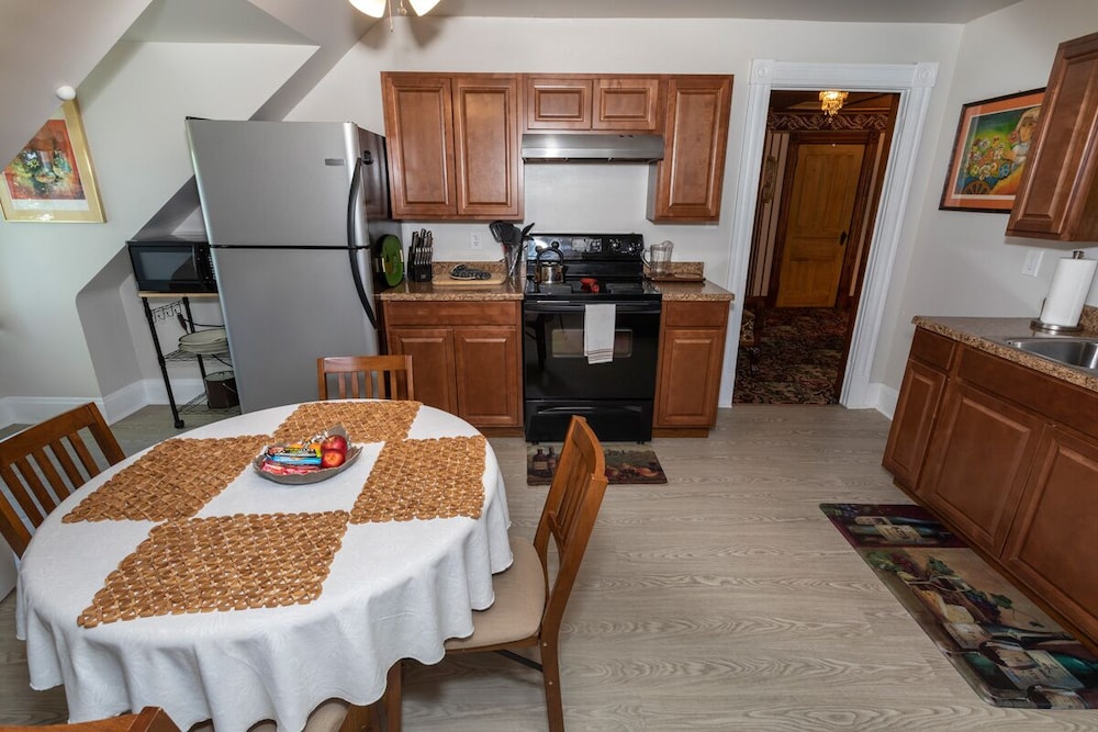South Broadway Manor - photo 90