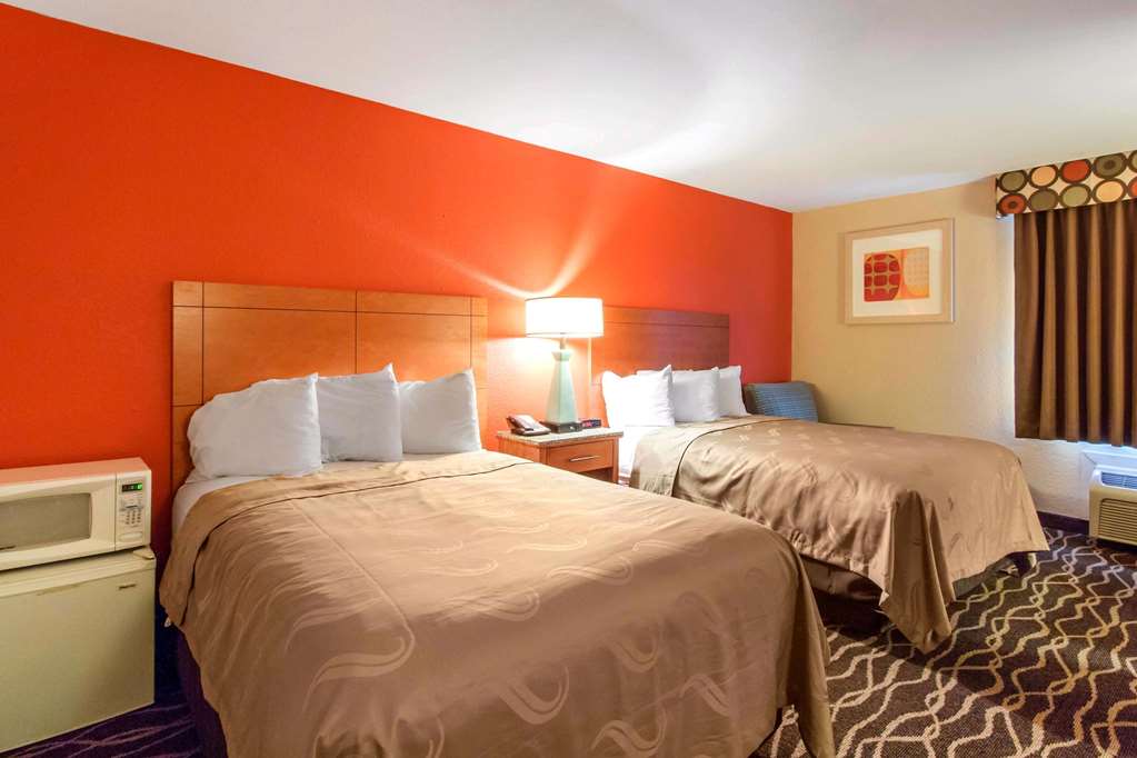 Quality Inn & Suites I 35 near Frost Bank Center - photo 11