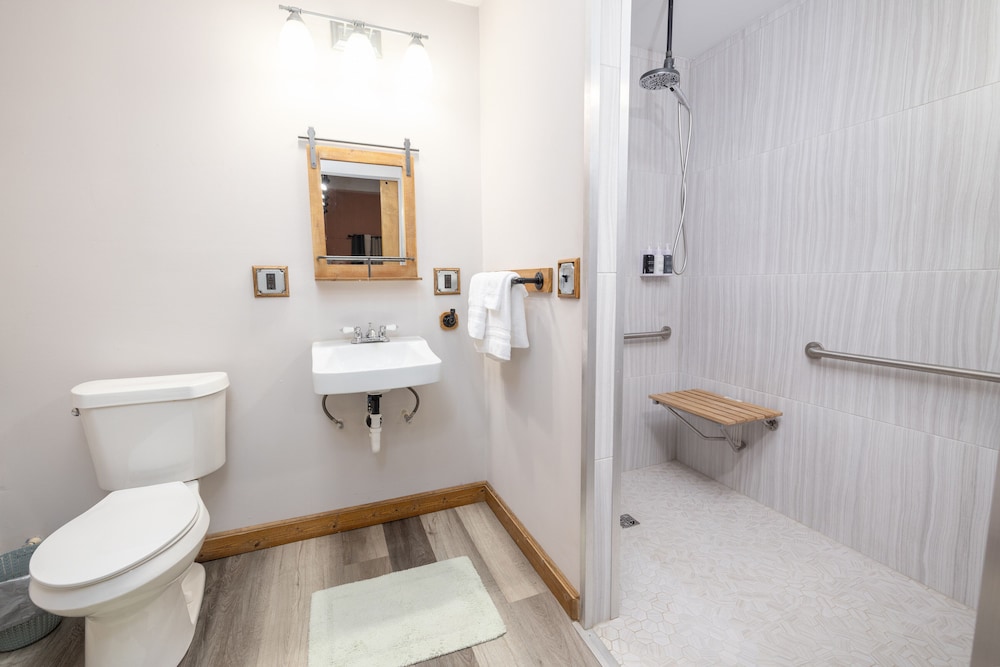 Hartwell Suites - photo 64