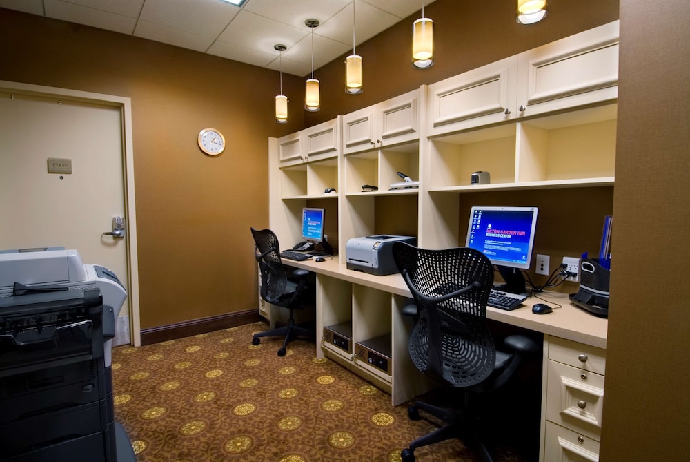 Hilton Garden Inn Phoenix Airport North - photo 29