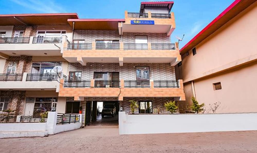 Fabhotel The Kasauli Heavens in Kasauli, India