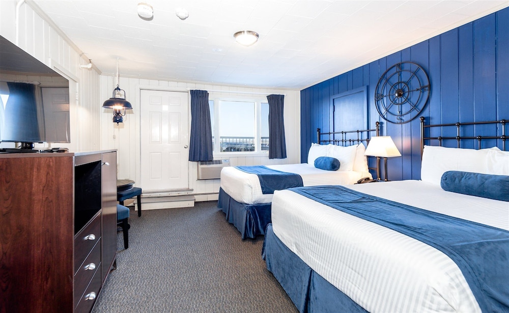 The Provincetown Inn - photo 9