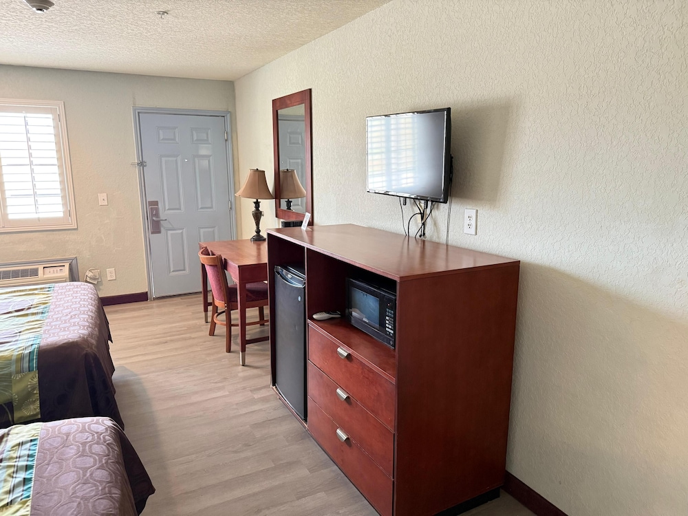 Hotel O Bien Venido Pearsall I 35 - photo 14
