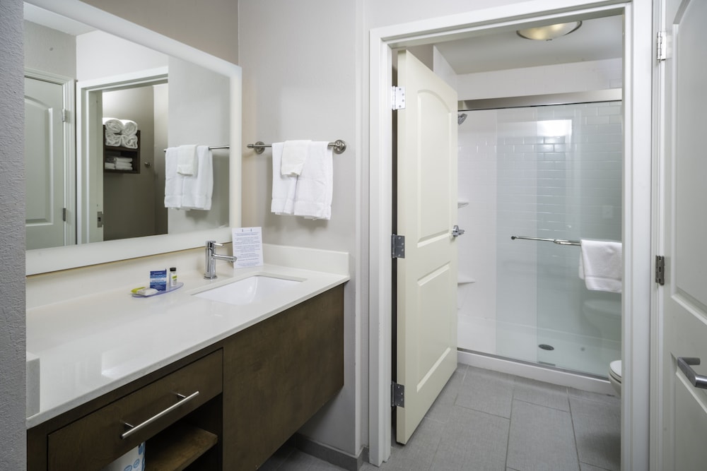 Staybridge Suites Summerville by IHG - photo 12