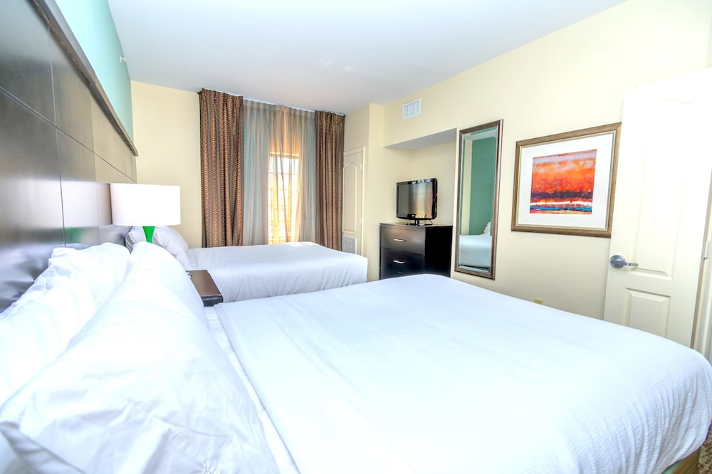 Staybridge Suites Houston IAH Beltway 8 by IHG - photo 15