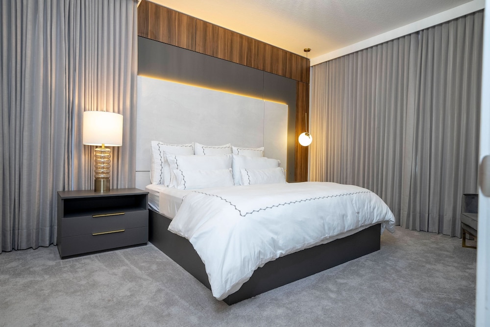 2024 NEW 12bed 12bath At Paradiso Grande - photo 4