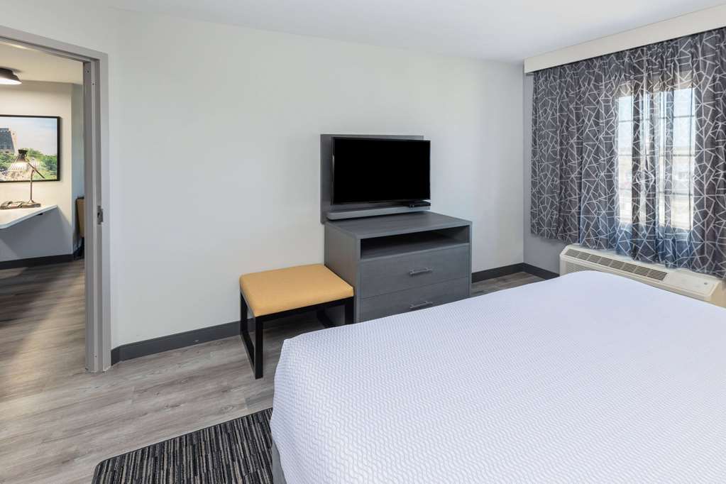 Hawthorn Extended Stay by Wyndham Ardmore - photo 19