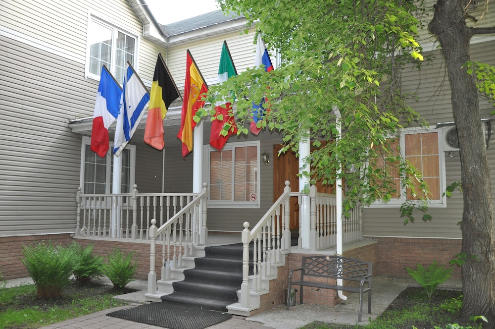 West Hotel - carbon neutral hotel in Pereslavl'-Zalesskiy