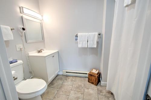 East Shore Lodging - photo 11