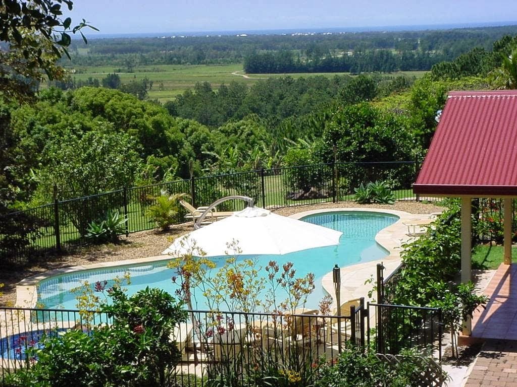 Tropical Coast Retreat Pet Friendly Adult Only — Kingscliff
