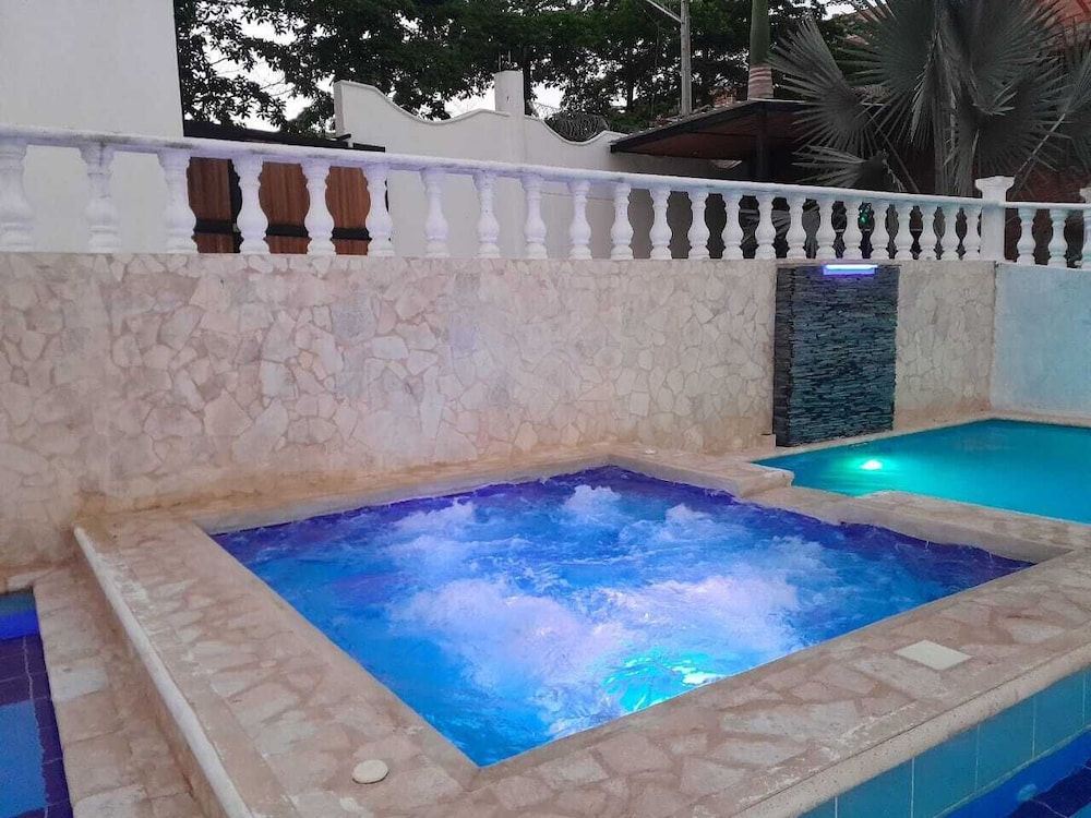 Hotel Santa Fe del Parque in Santa Fe De Antioquia, Colombia