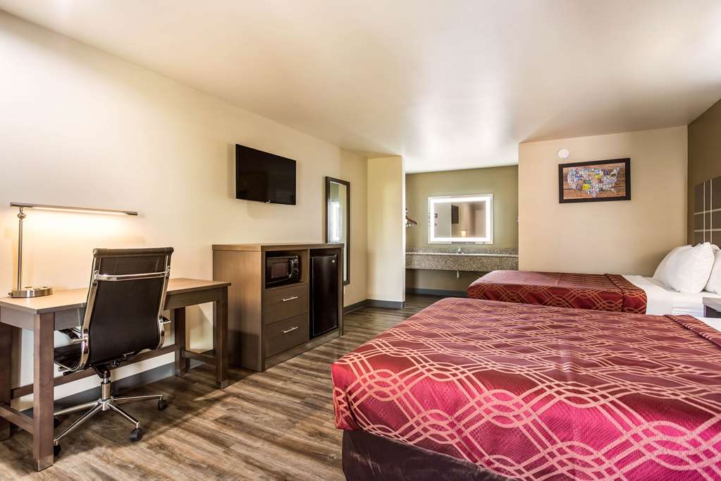 Econo Lodge Inn & Suites Murfreesboro Shopping District - photo 27
