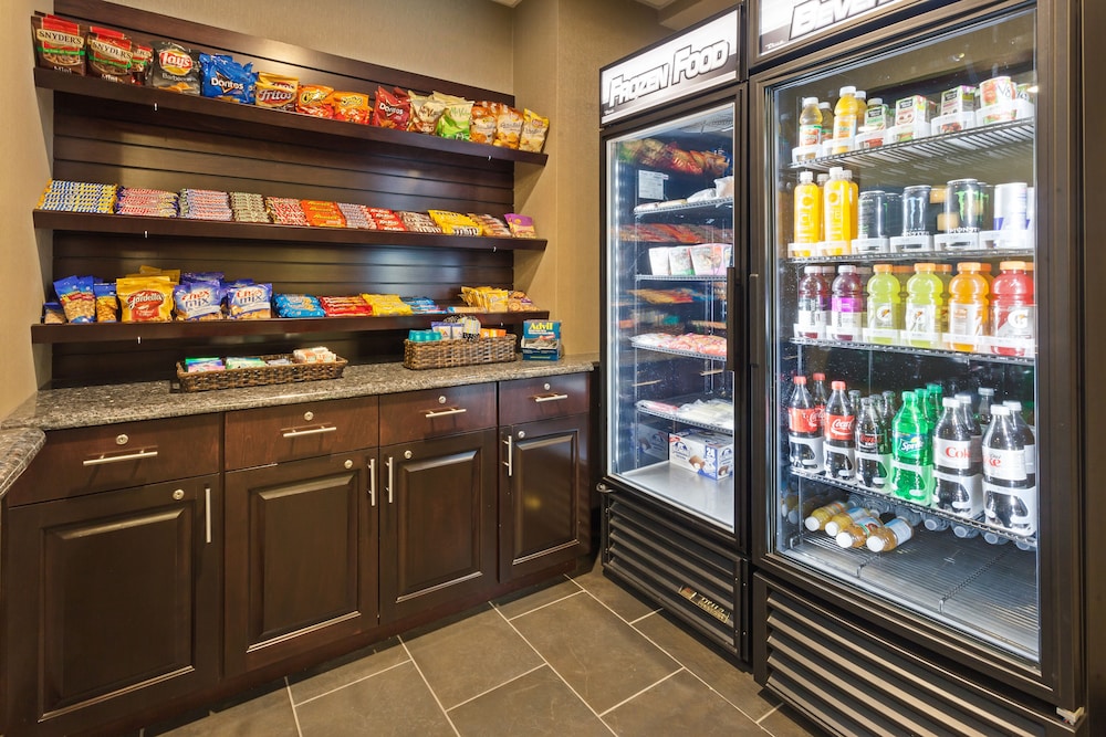 Holiday Inn Express Hotel & Suites Rapid City by IHG - photo 17
