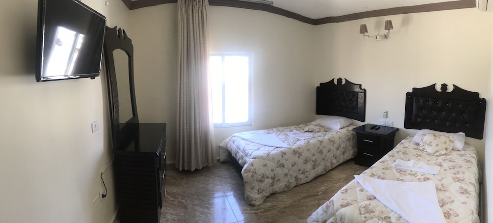 Sun Set Hotel in Petra, Jordan