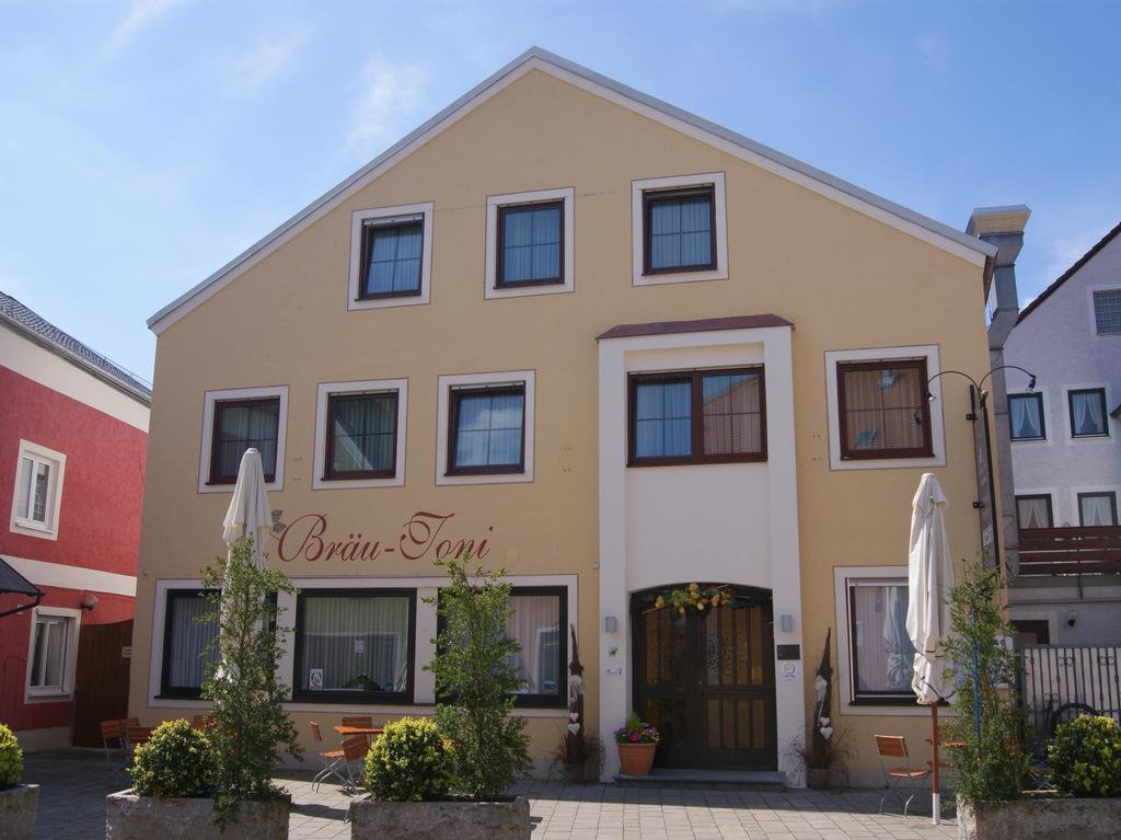 Zum Bräu Toni — hotel in Dietfurt